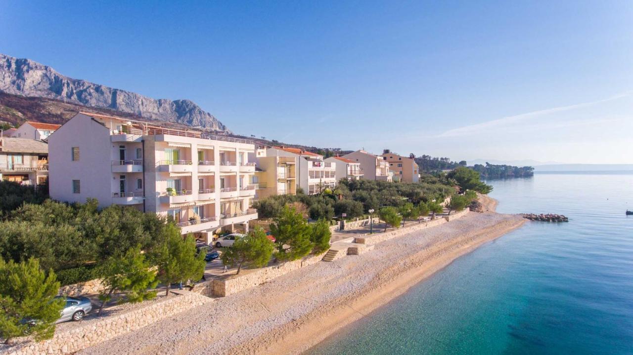 Apartments Marijan - Beachfront Tučepi Exterior foto