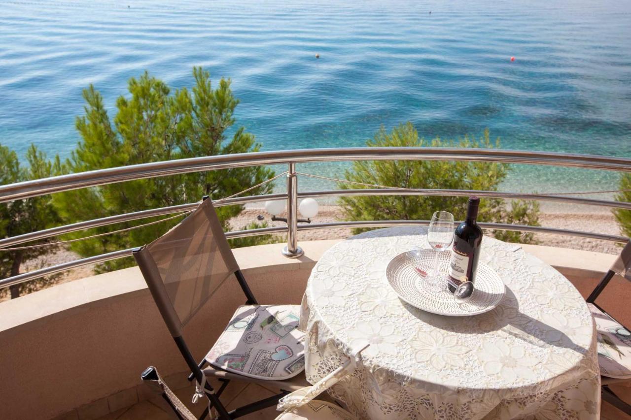 Apartments Marijan - Beachfront Tučepi Exterior foto