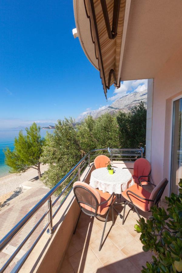 Apartments Marijan - Beachfront Tučepi Exterior foto