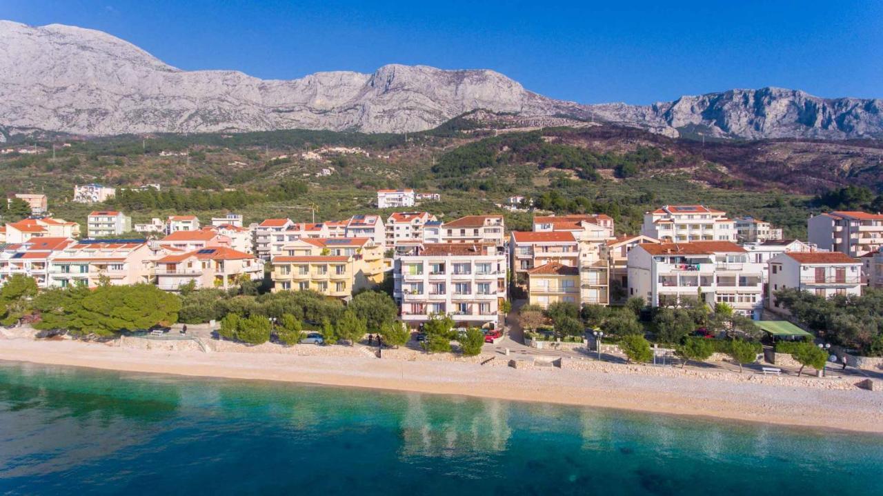 Apartments Marijan - Beachfront Tučepi Exterior foto