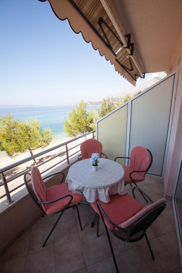Apartments Marijan - Beachfront Tučepi Exterior foto