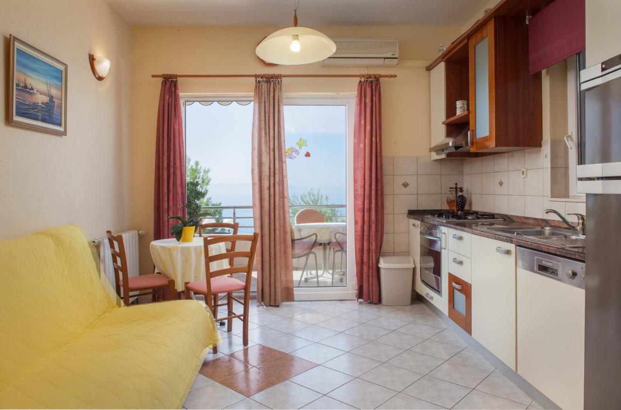 Apartments Marijan - Beachfront Tučepi Exterior foto