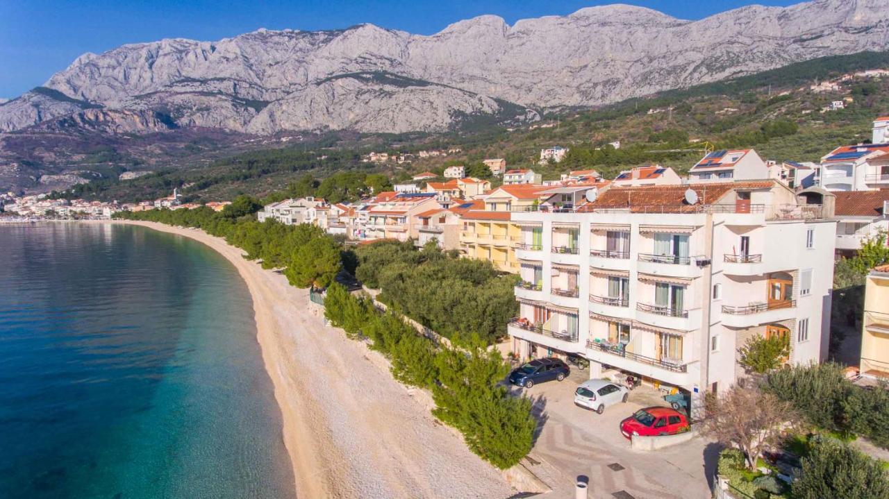 Apartments Marijan - Beachfront Tučepi Exterior foto